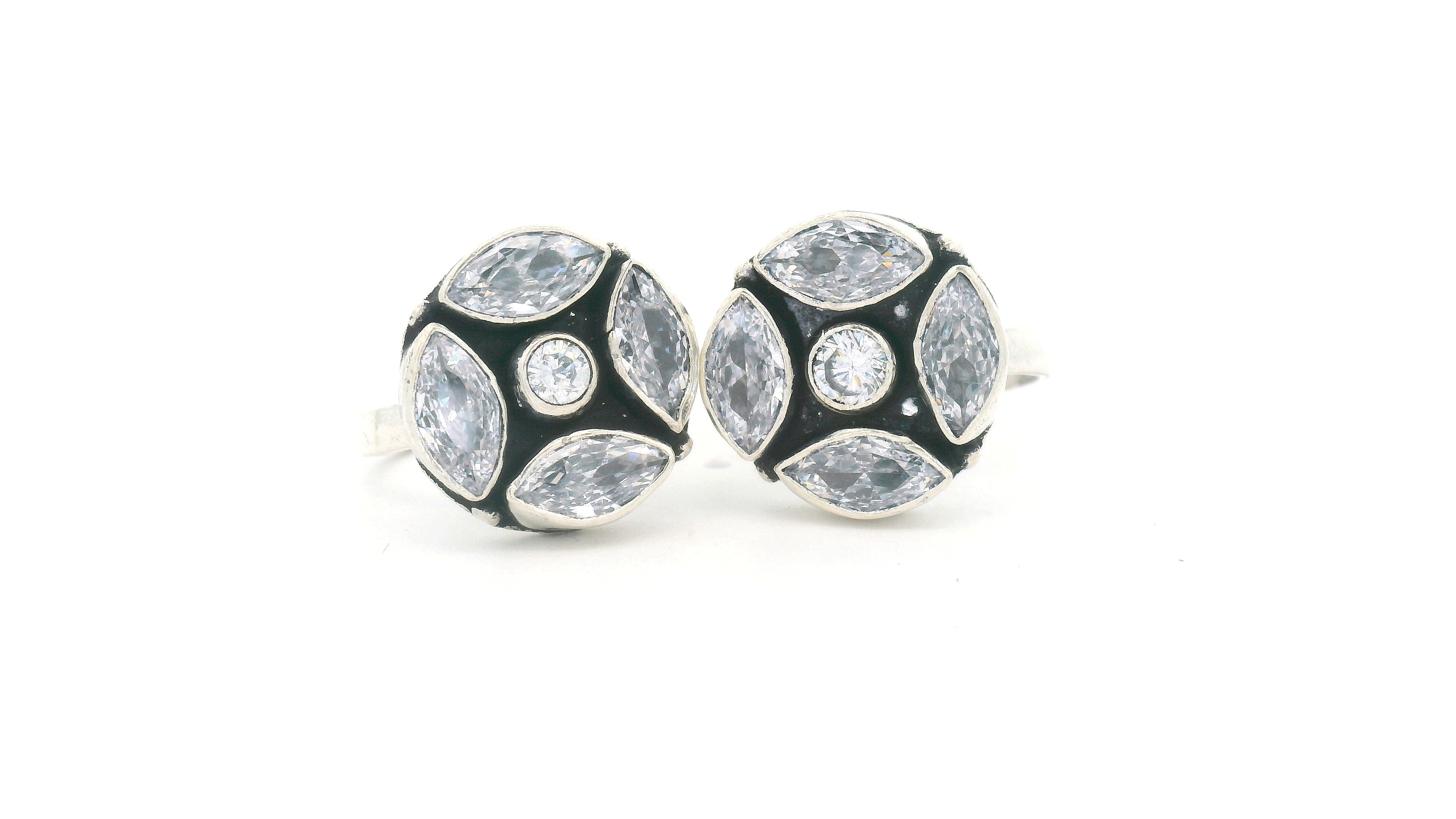 Silver Antique and Gemstone Toerings