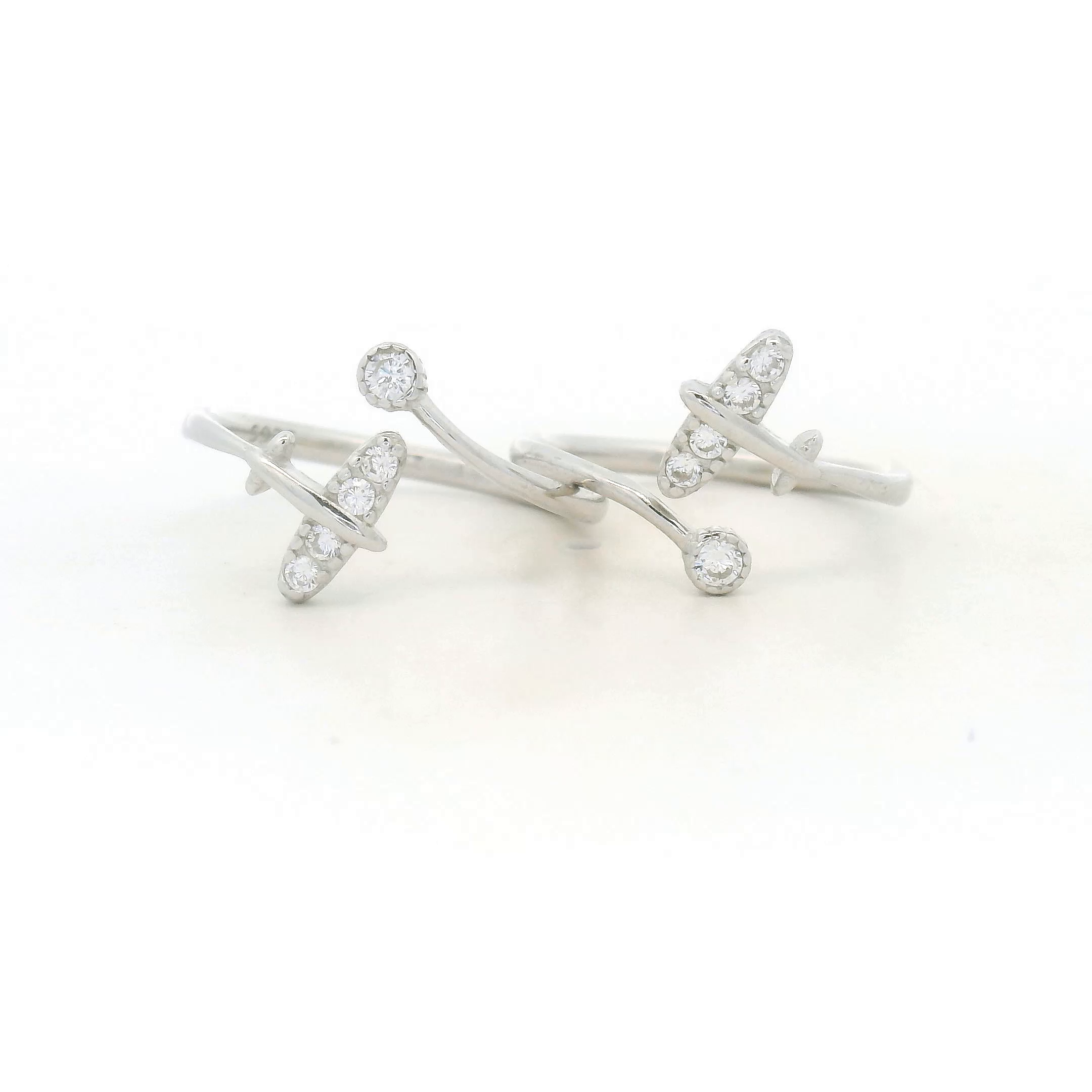 Aeroplane Silver Toe Ring with Diamonds