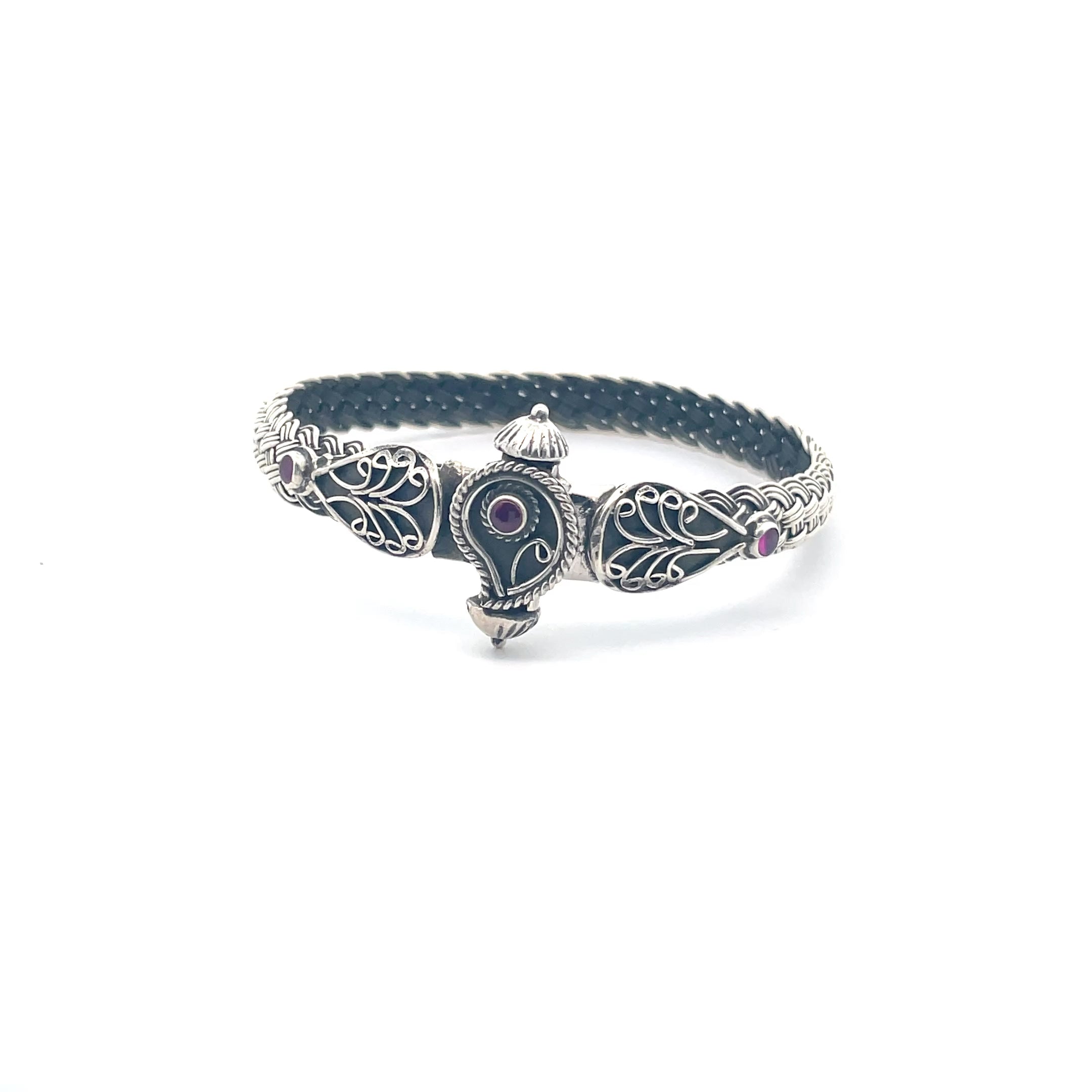Elegant Silver Bracelet with Intricate Design
