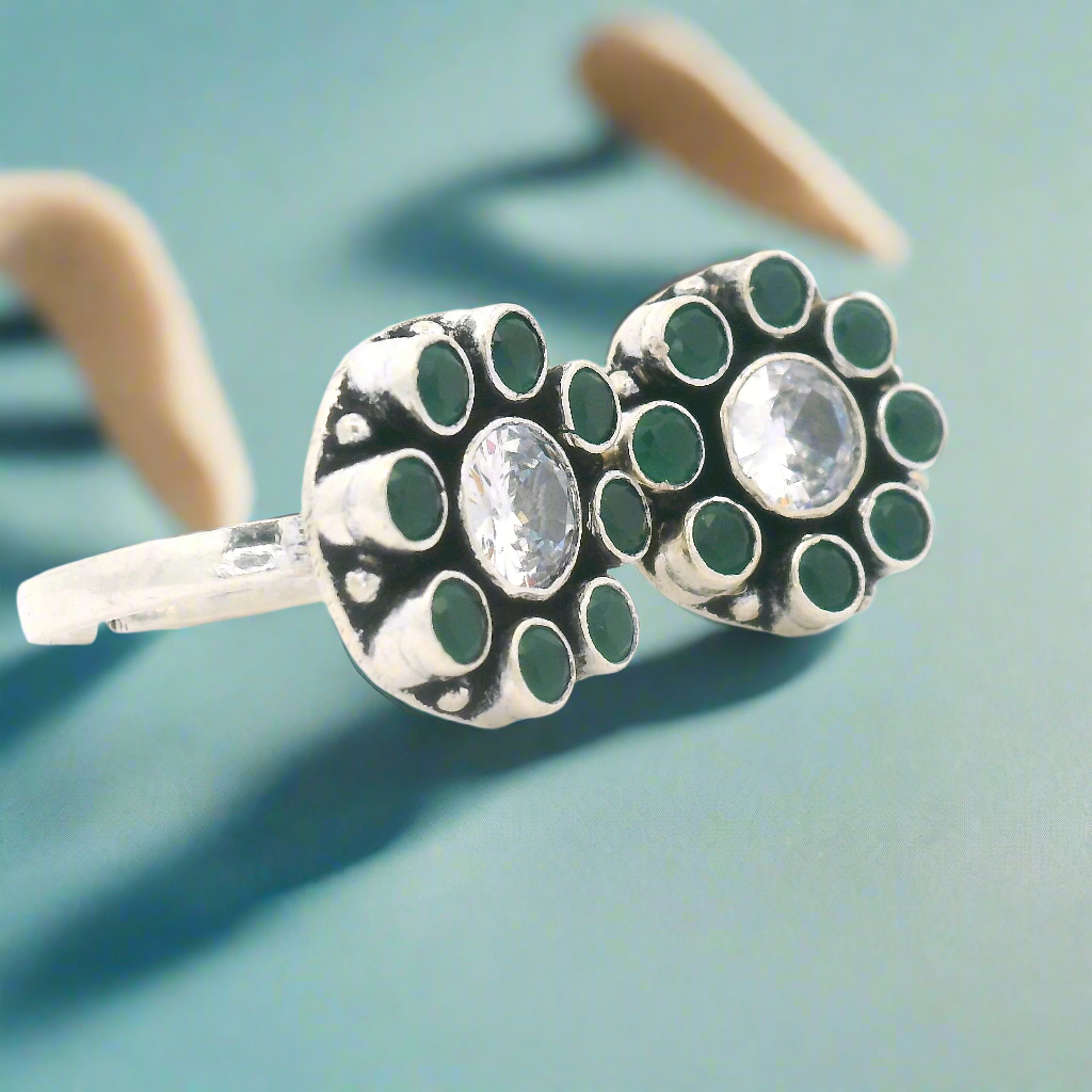 Green and Silver Toe Ring