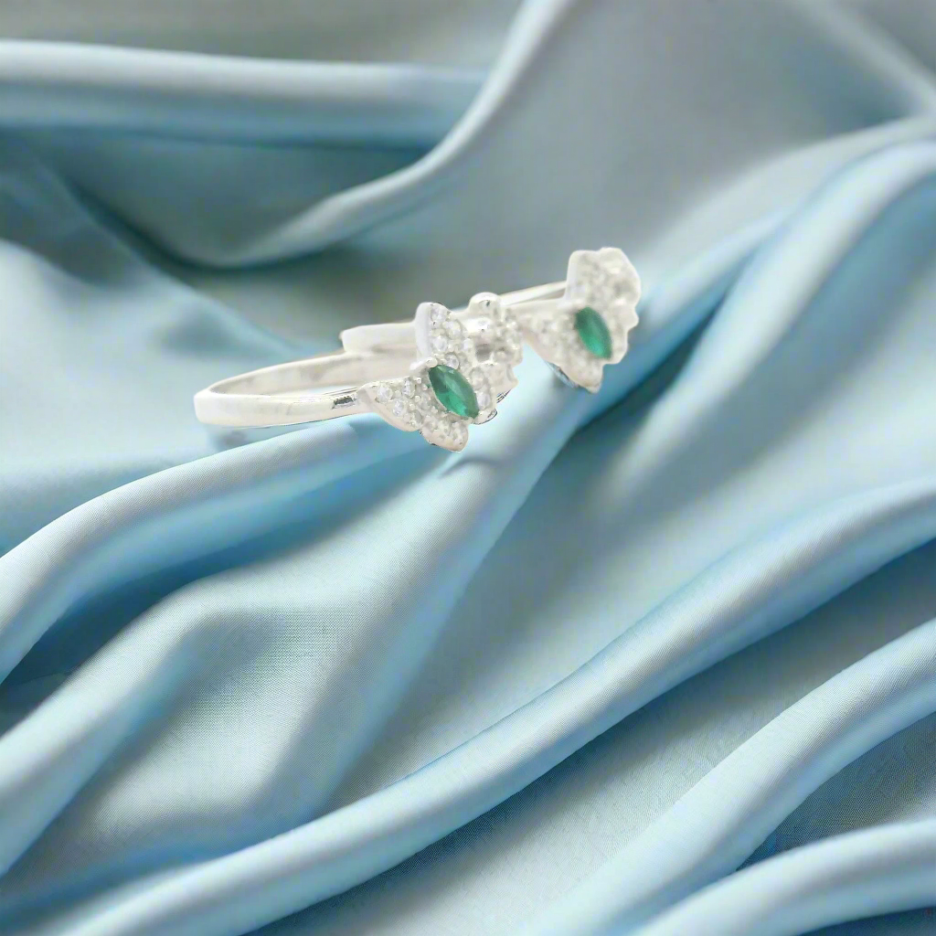 Emerald and Silver CZ Toe Ring