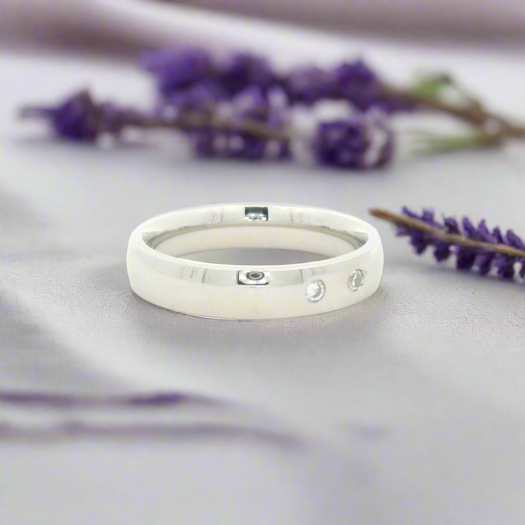 925 Silver Mens Ring with Sparkling Details