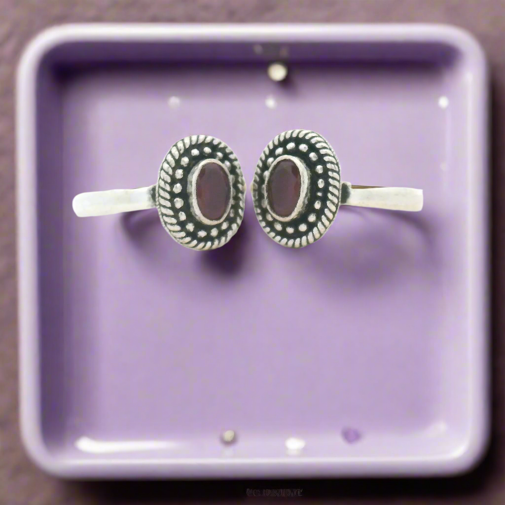 Silver Toe Ring with Purple Gemstone