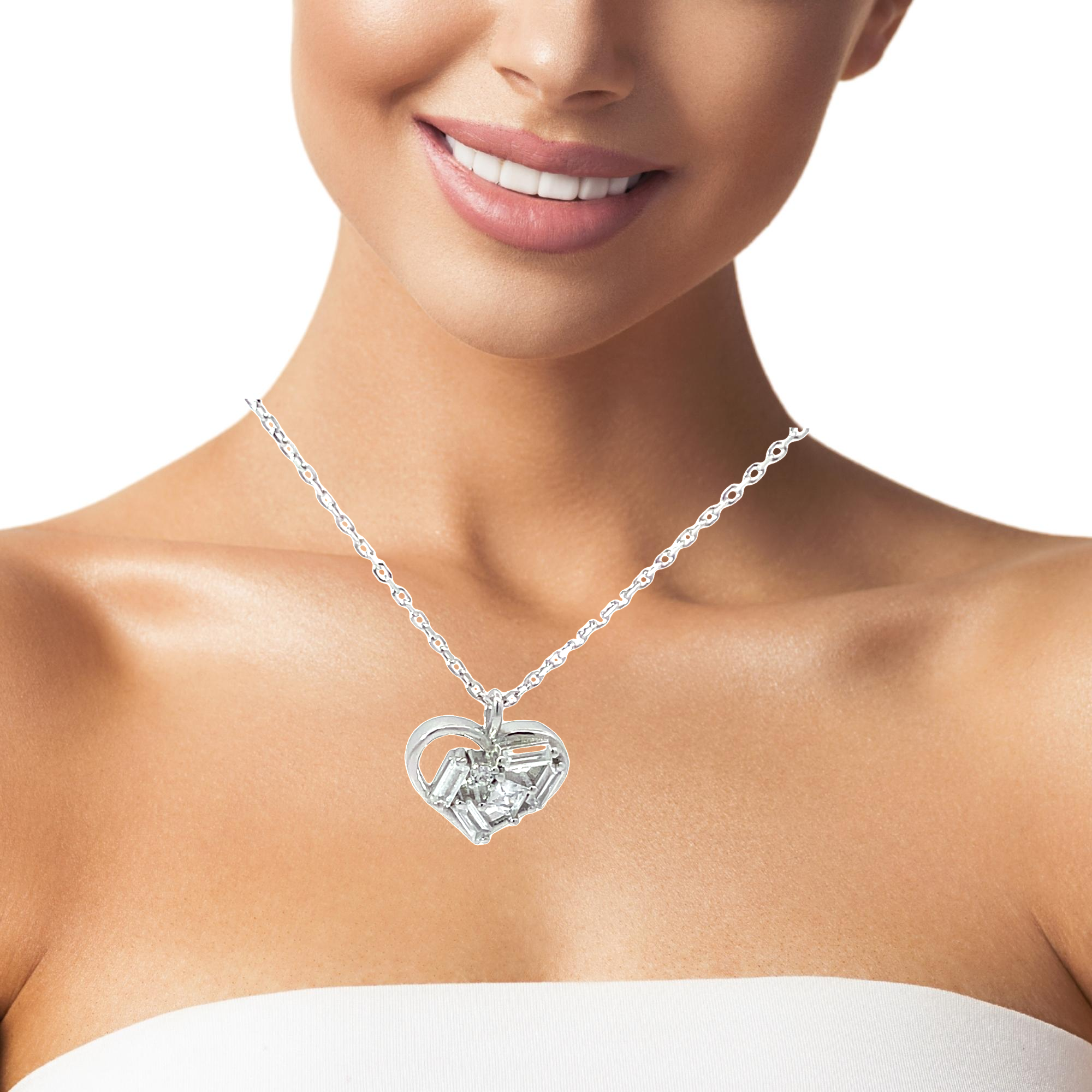 Elegant Heart-Shaped Pendant Chain
