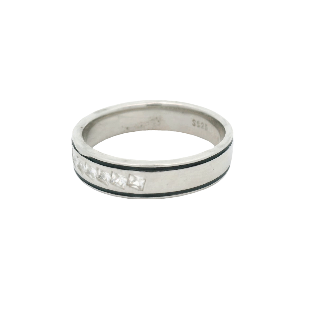 Elegant Silver Ring with Diamonds