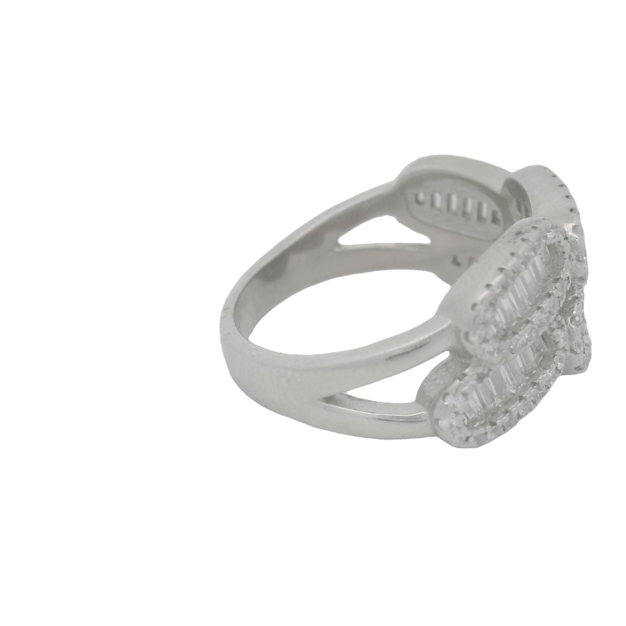 Elegant 925 Silver Diamond Baguette Ring