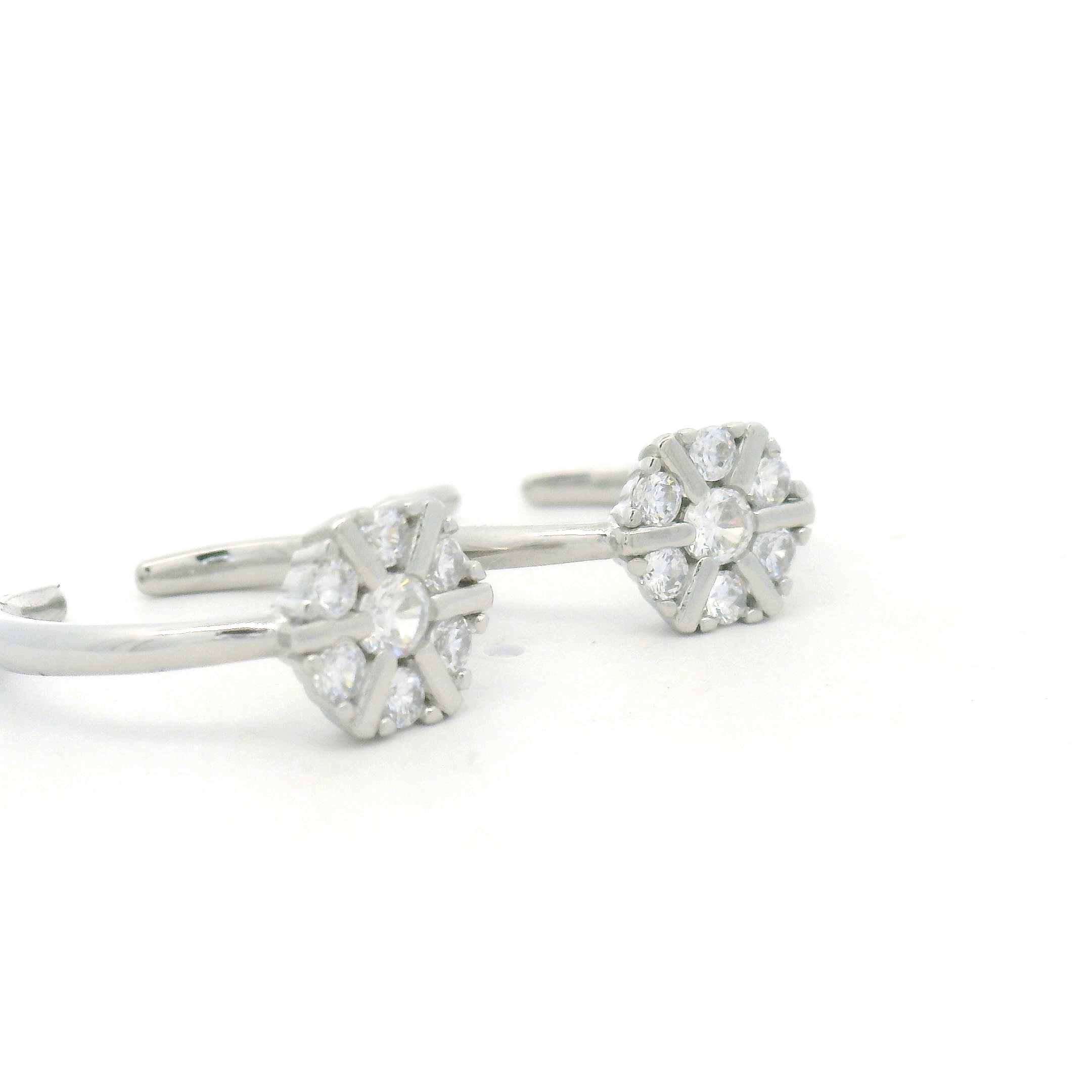 Floral Diamond Toe Rings for Silver