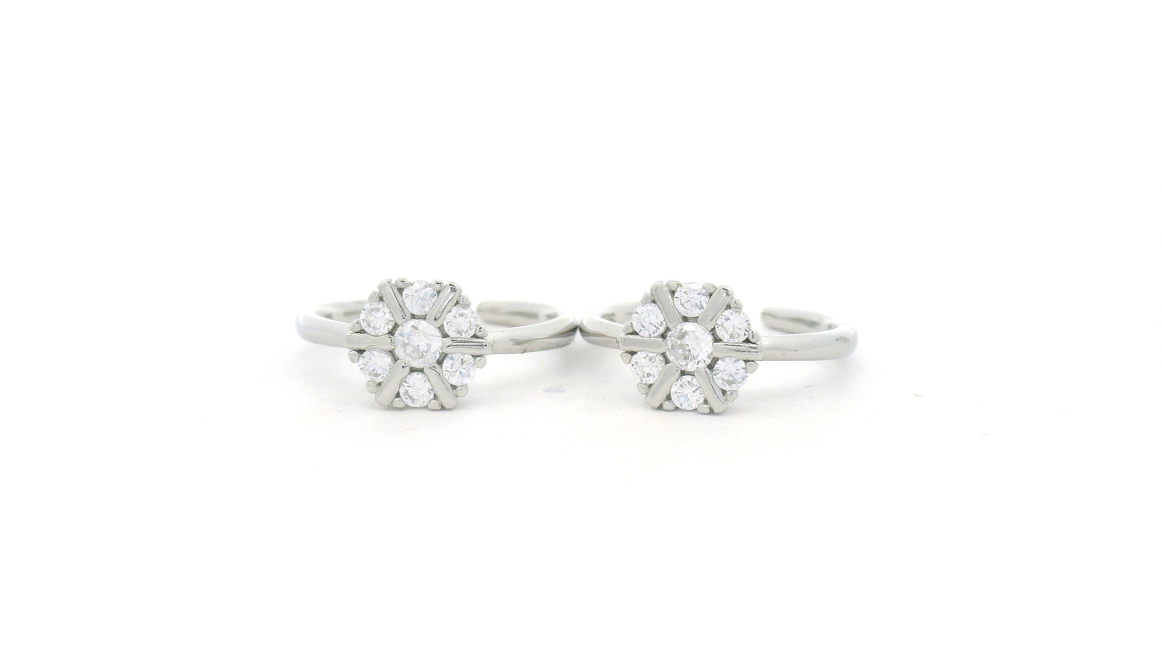 Floral Diamond Toe Rings for Silver