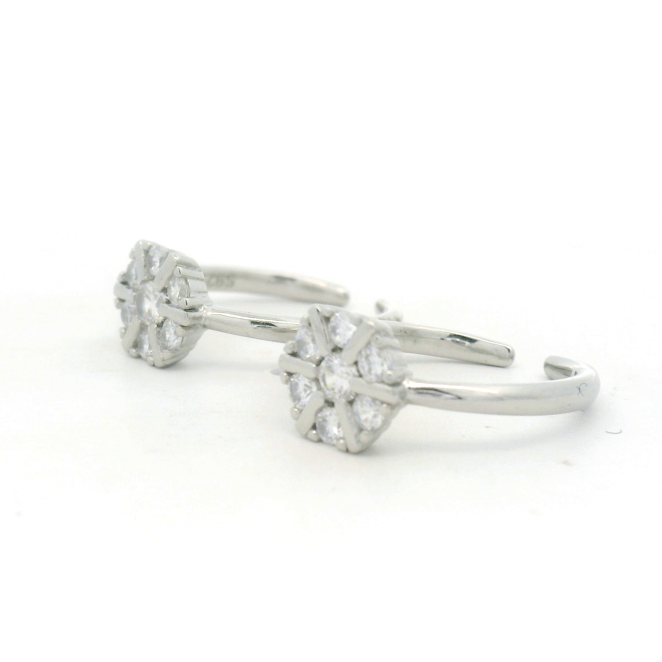 Elegant Diamond-Studded CZ Toe Ring