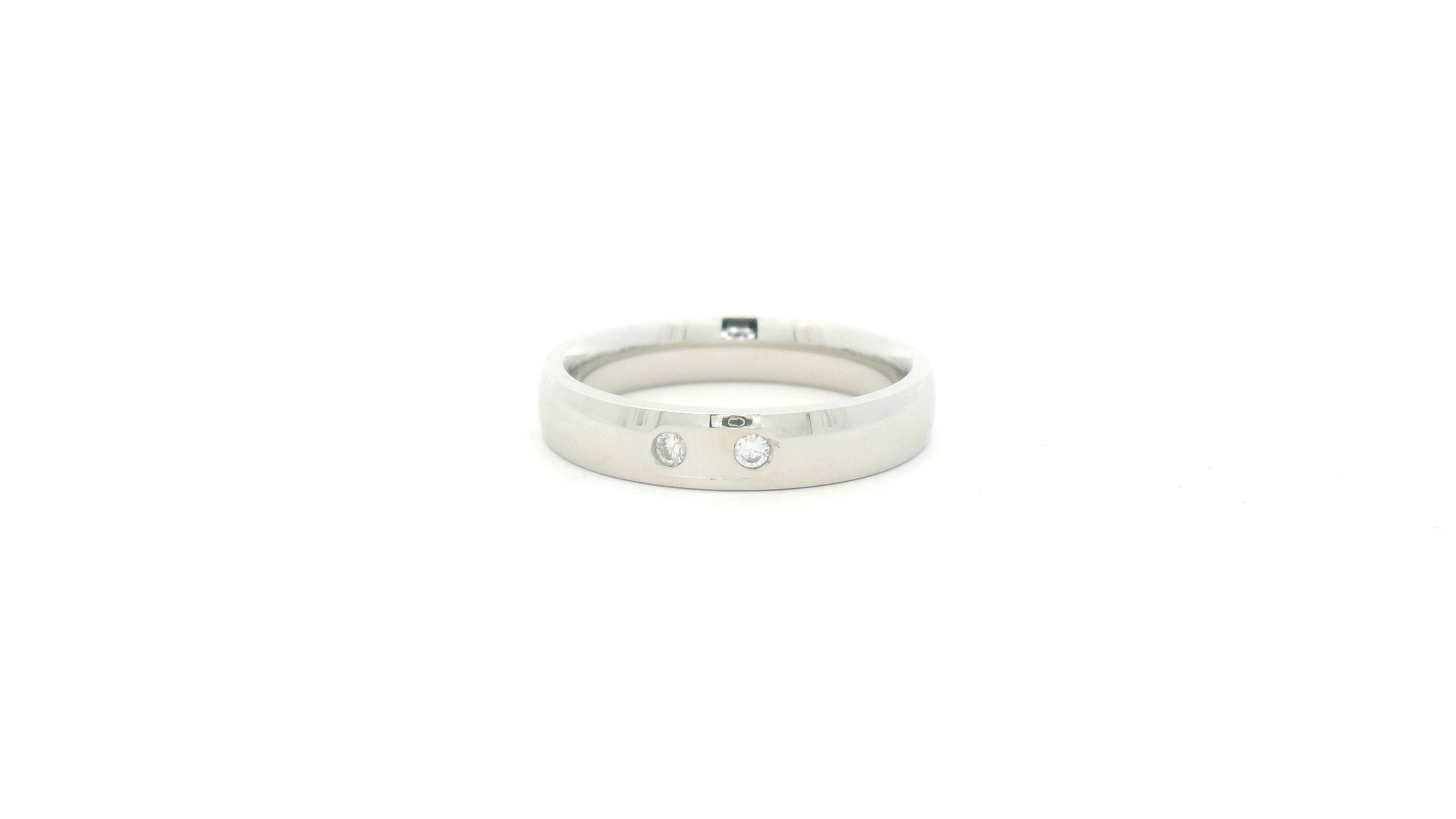 925 Silver Mens Ring with Sparkling Details