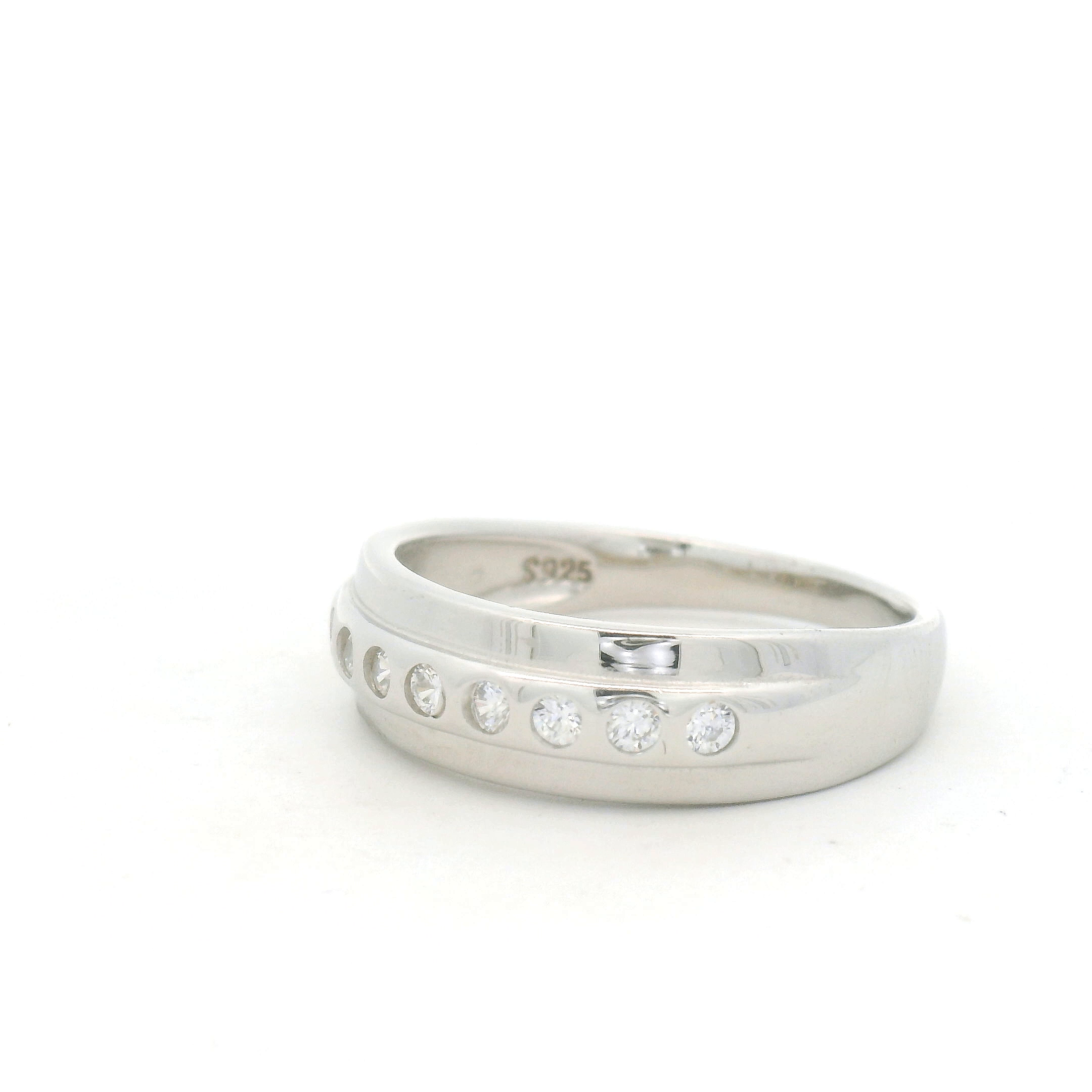Perfect Silver Ring with Diamonds