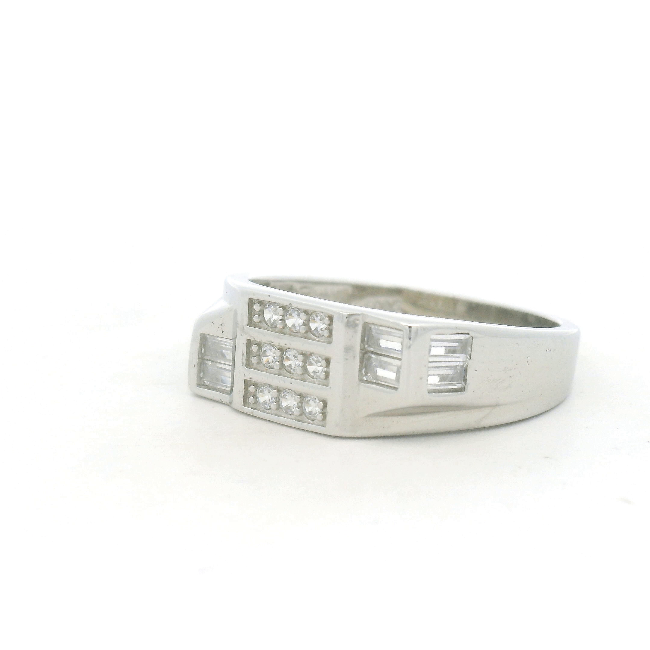 Elegant Diamond-Studded Ring for Men