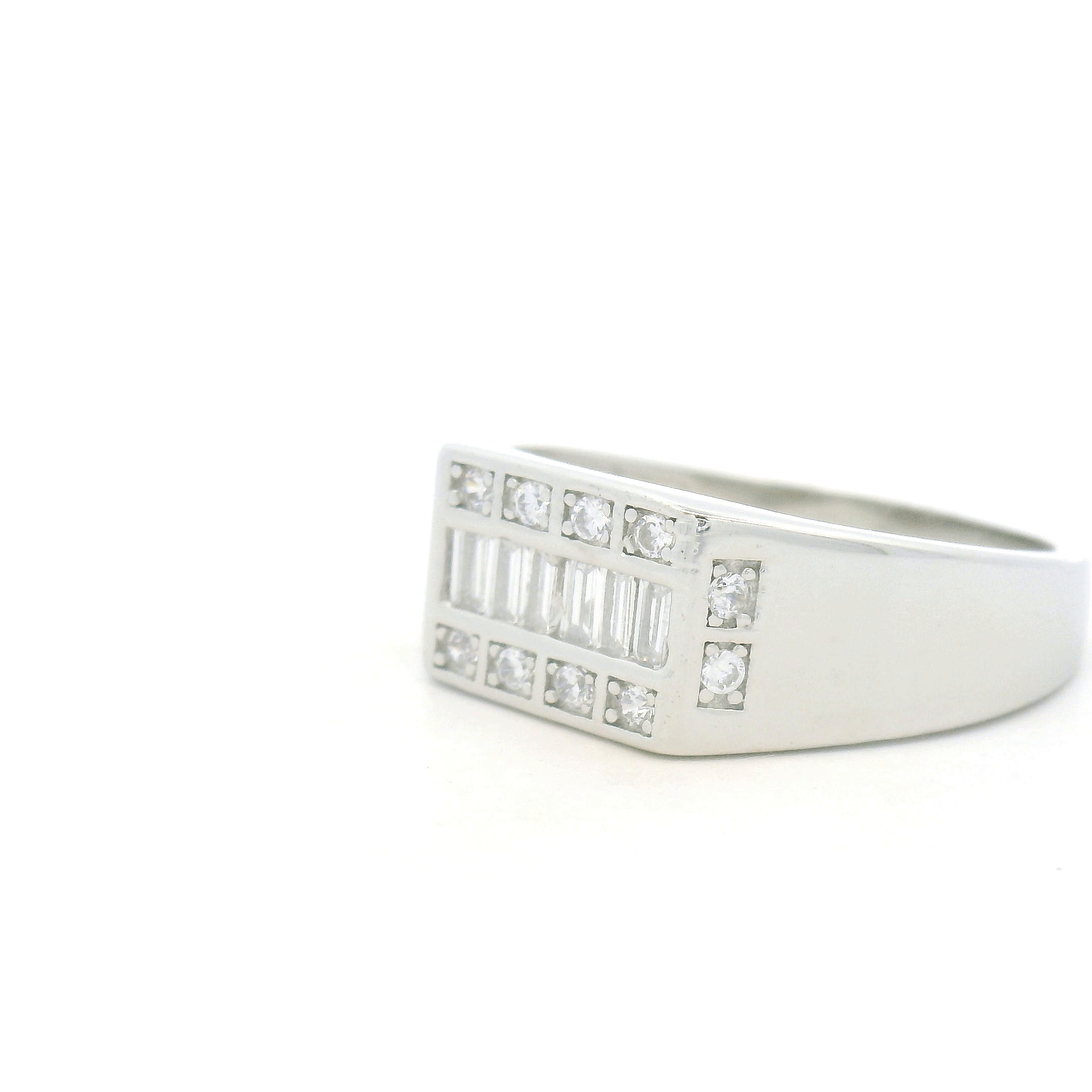 Mens Diamond-Studded Ring