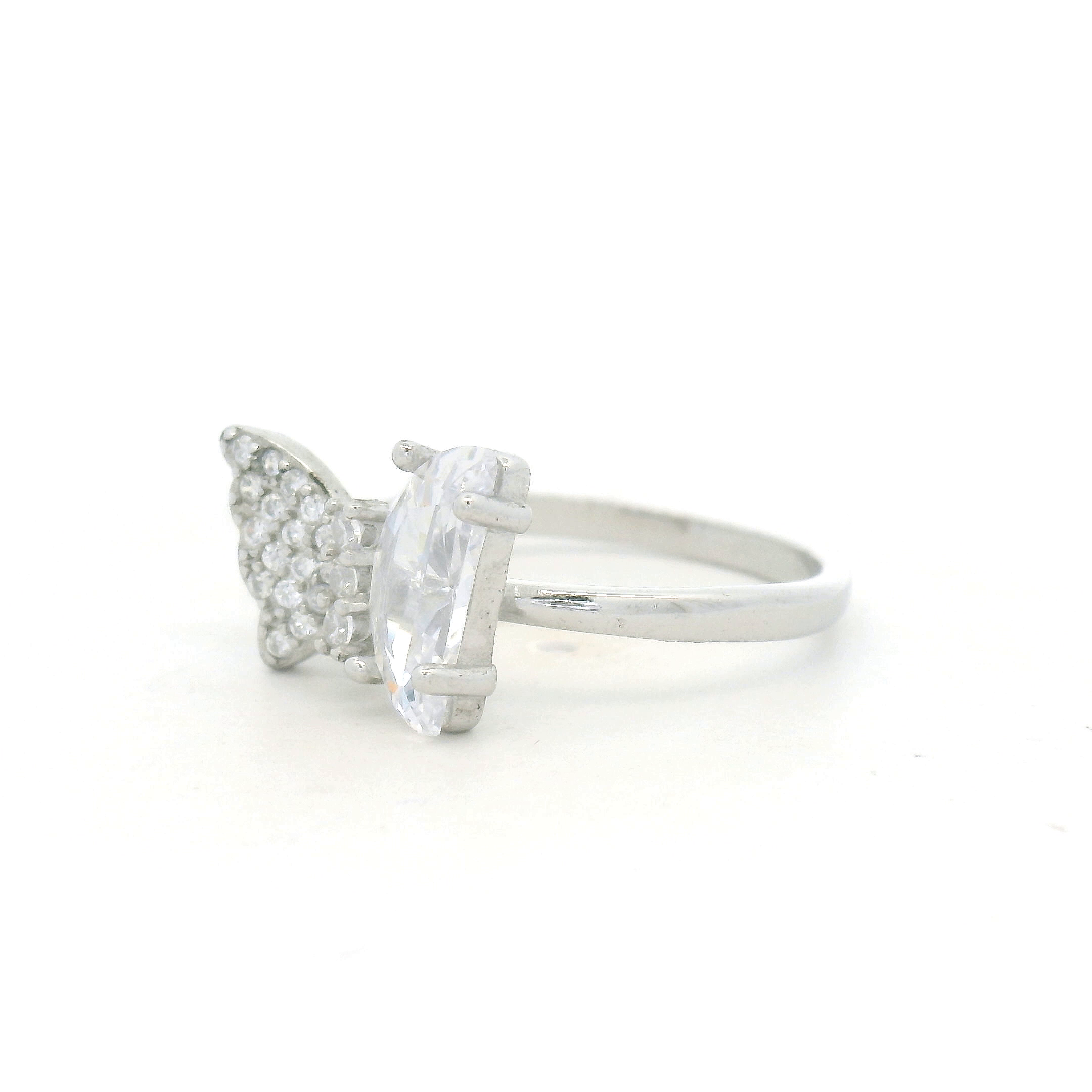 Butterfly Ring with Sparkling Details