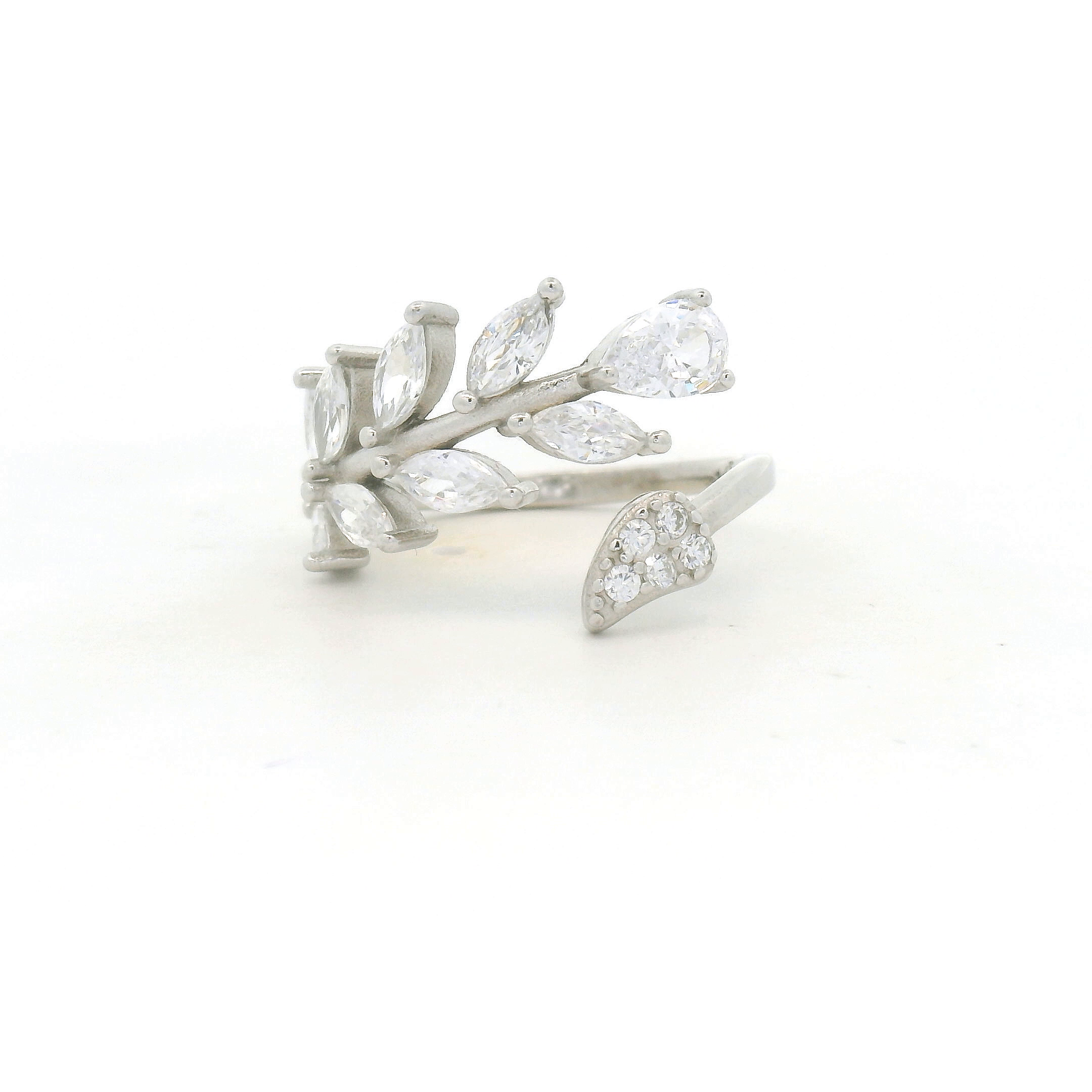 Leaf Design Ring