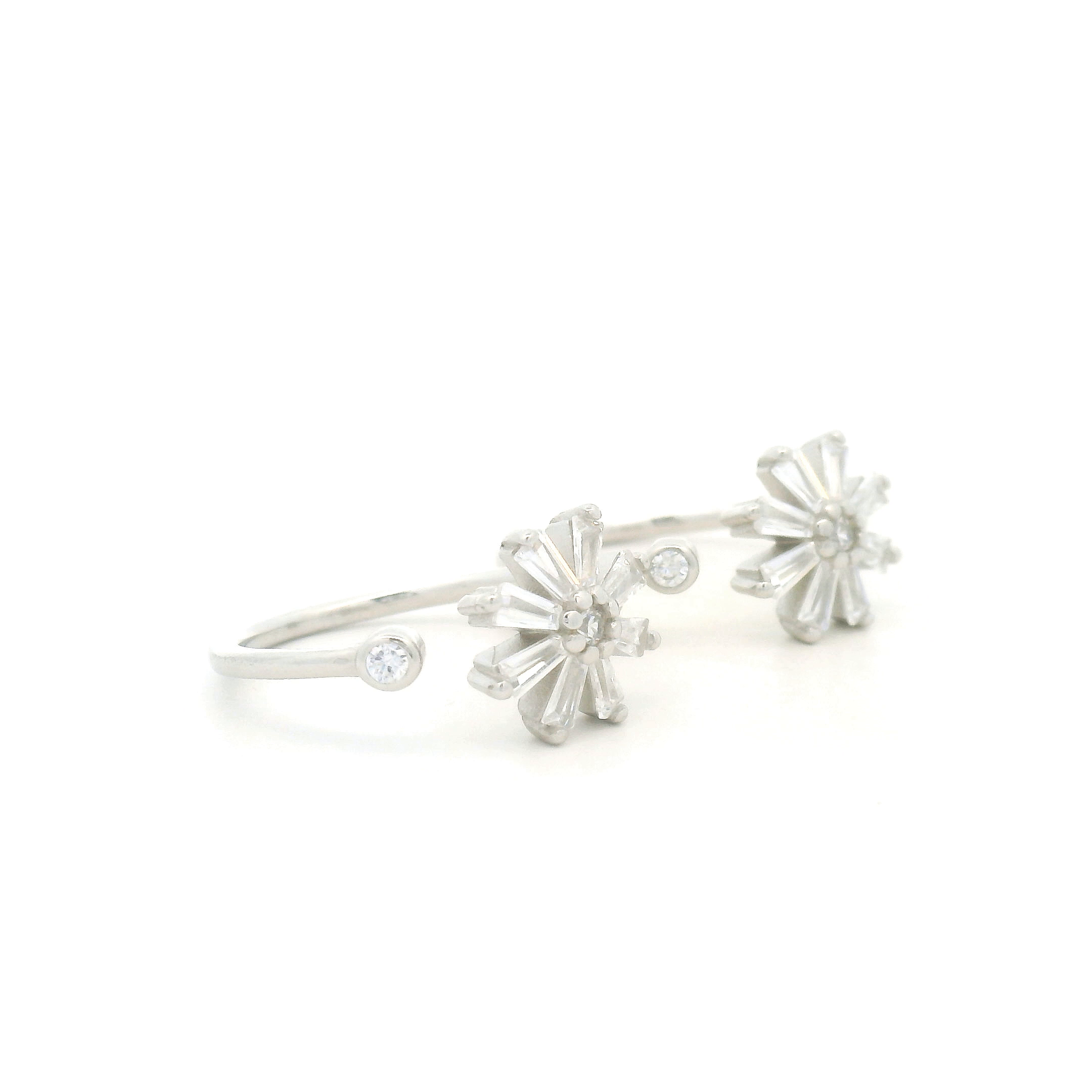Floral Silver Radiate Toe Rings