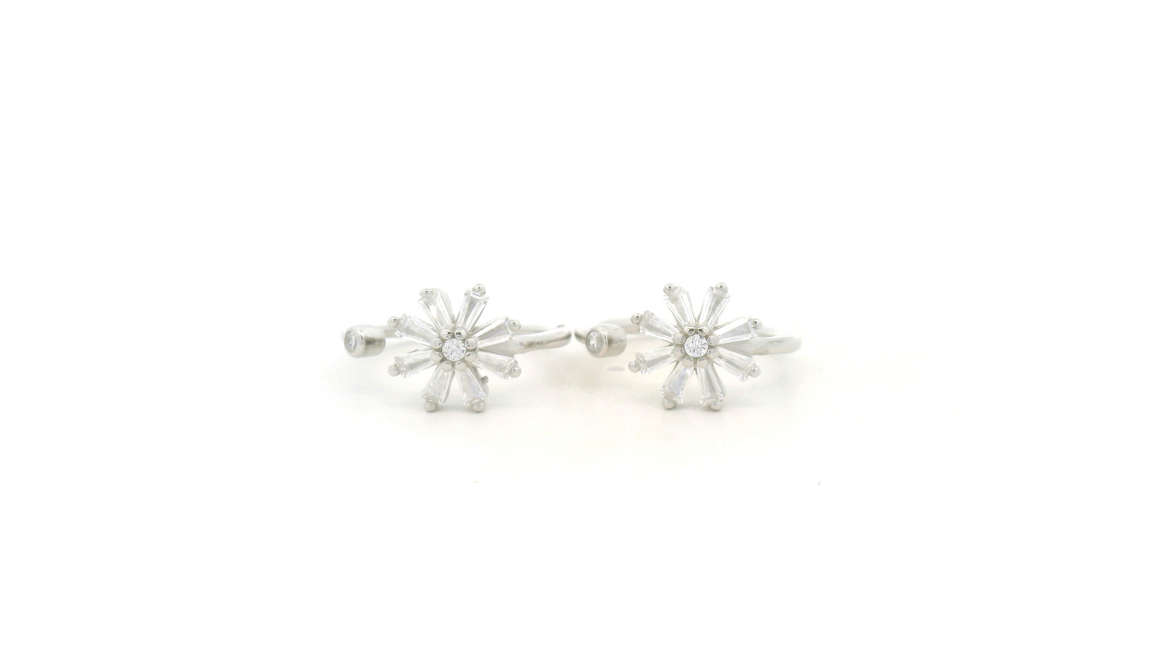 Floral Silver Radiate Toe Rings