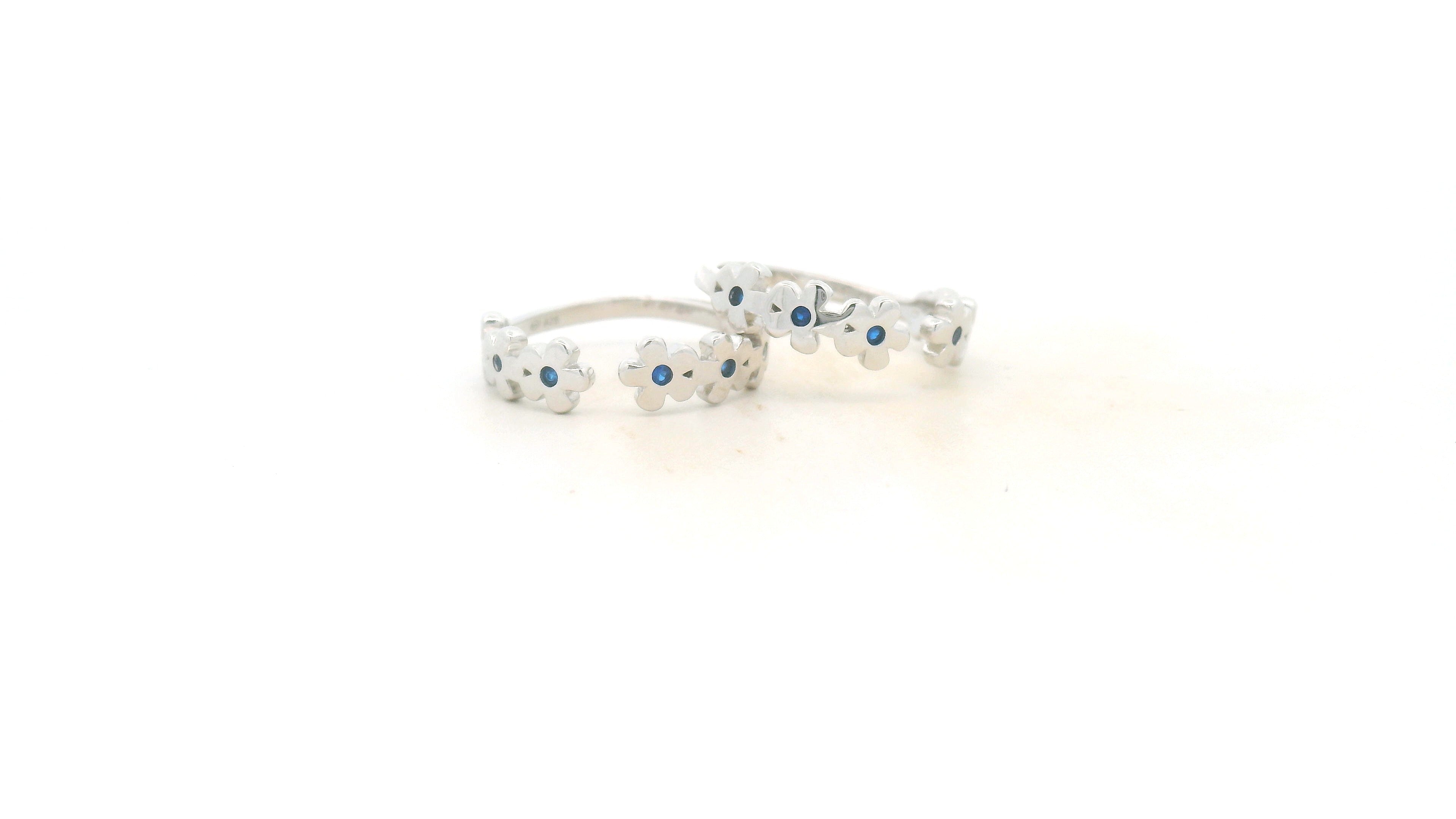 Charming Floral Silver CZ Toe Rings