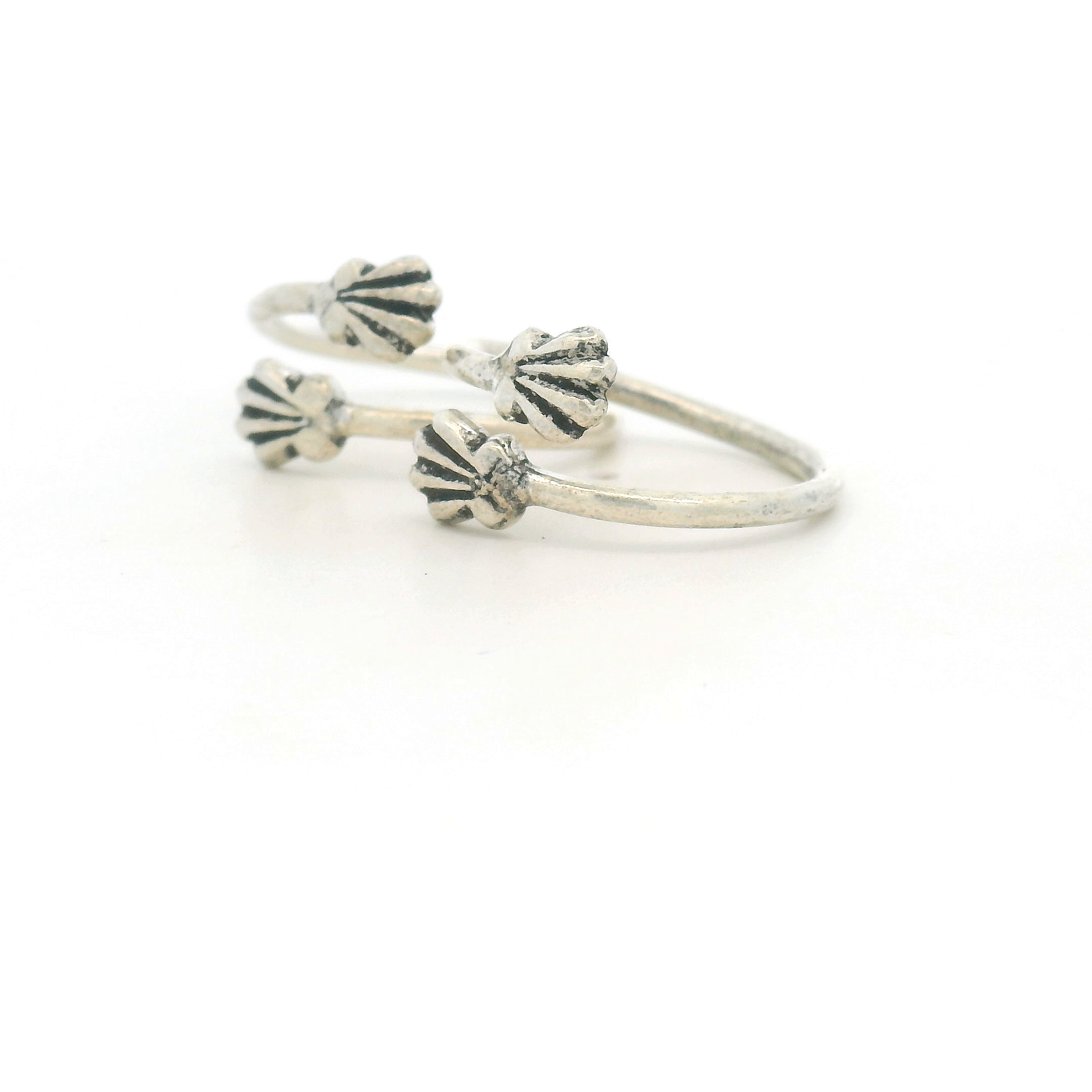 Silver Toe Ring with Unique Design