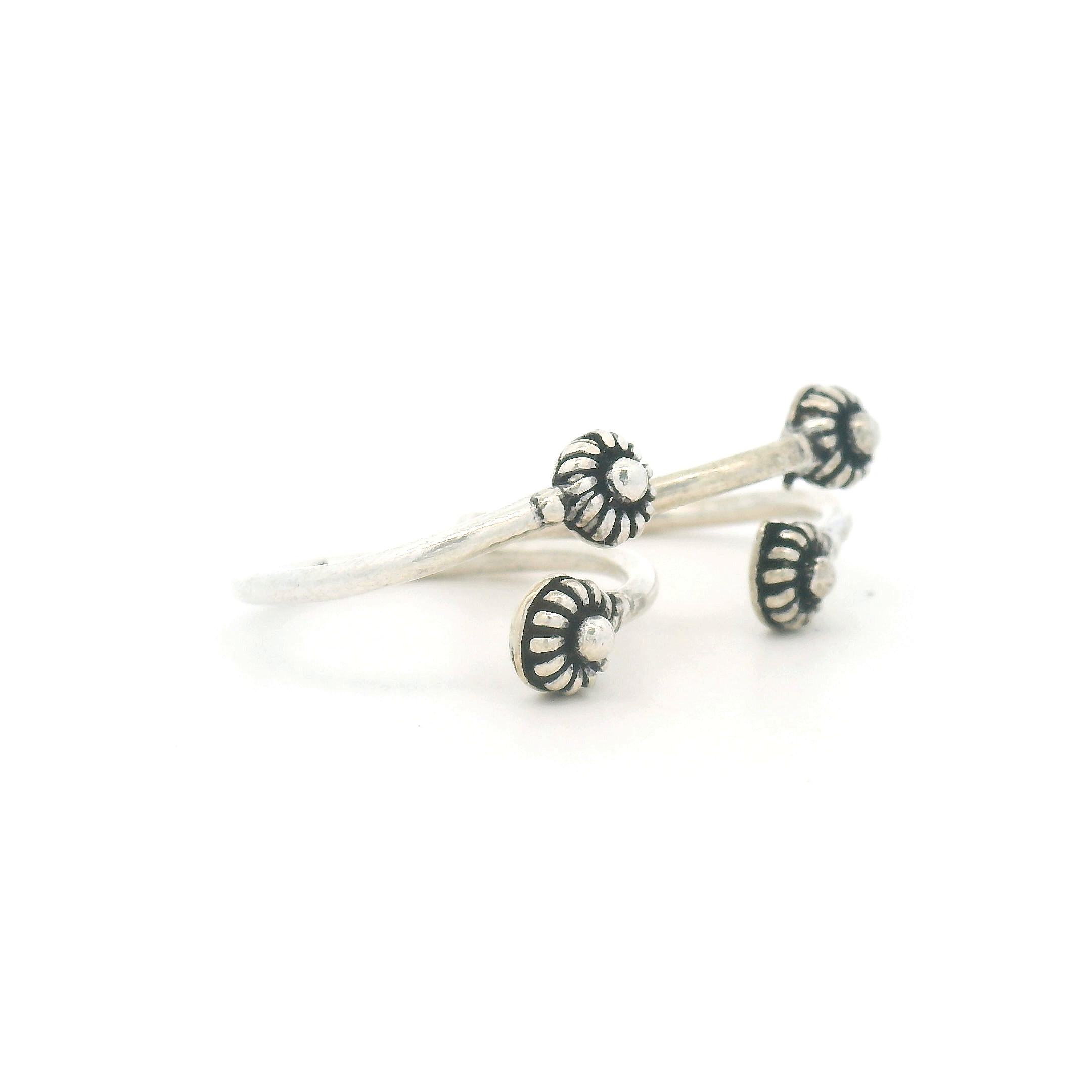 Stylish Silver Ring with Unique Design