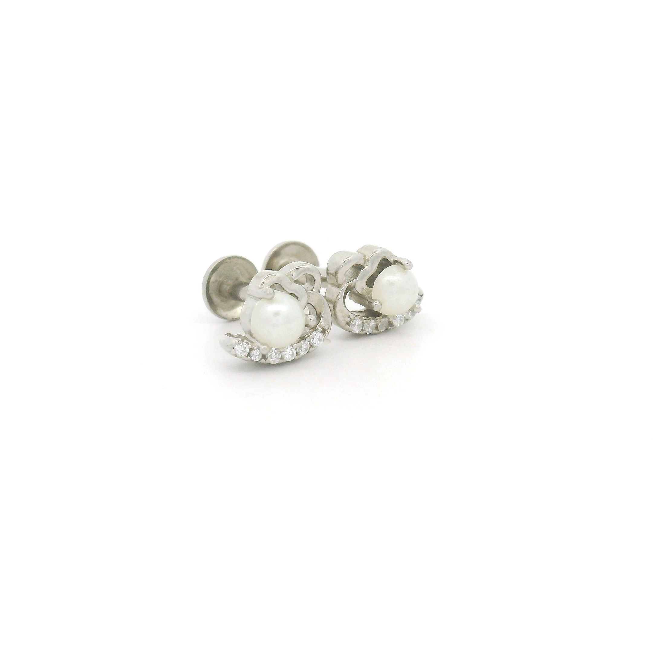Beautiful Pearl and Diamond Earrings