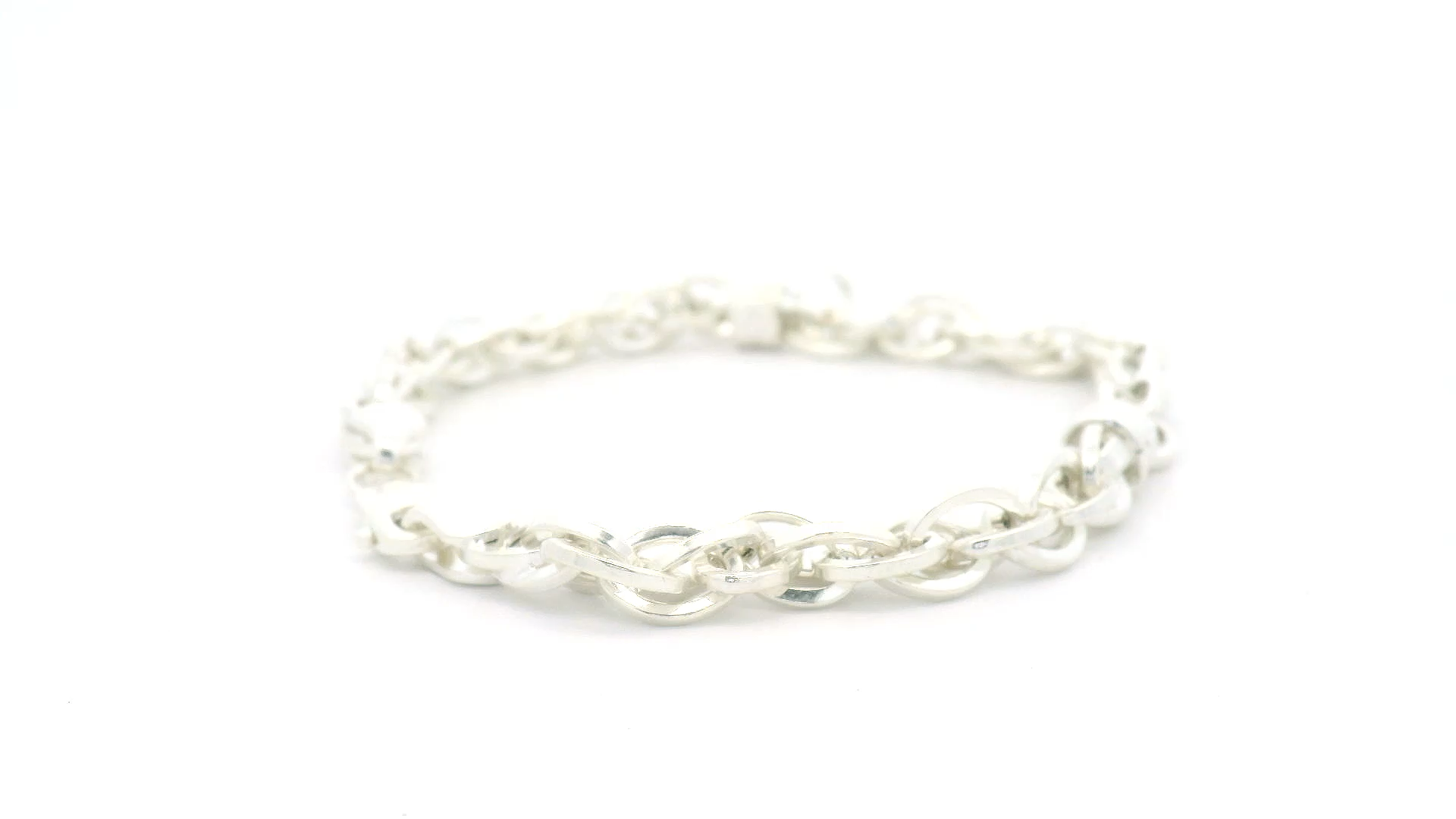 Elegant Silver Chain Bracelet
