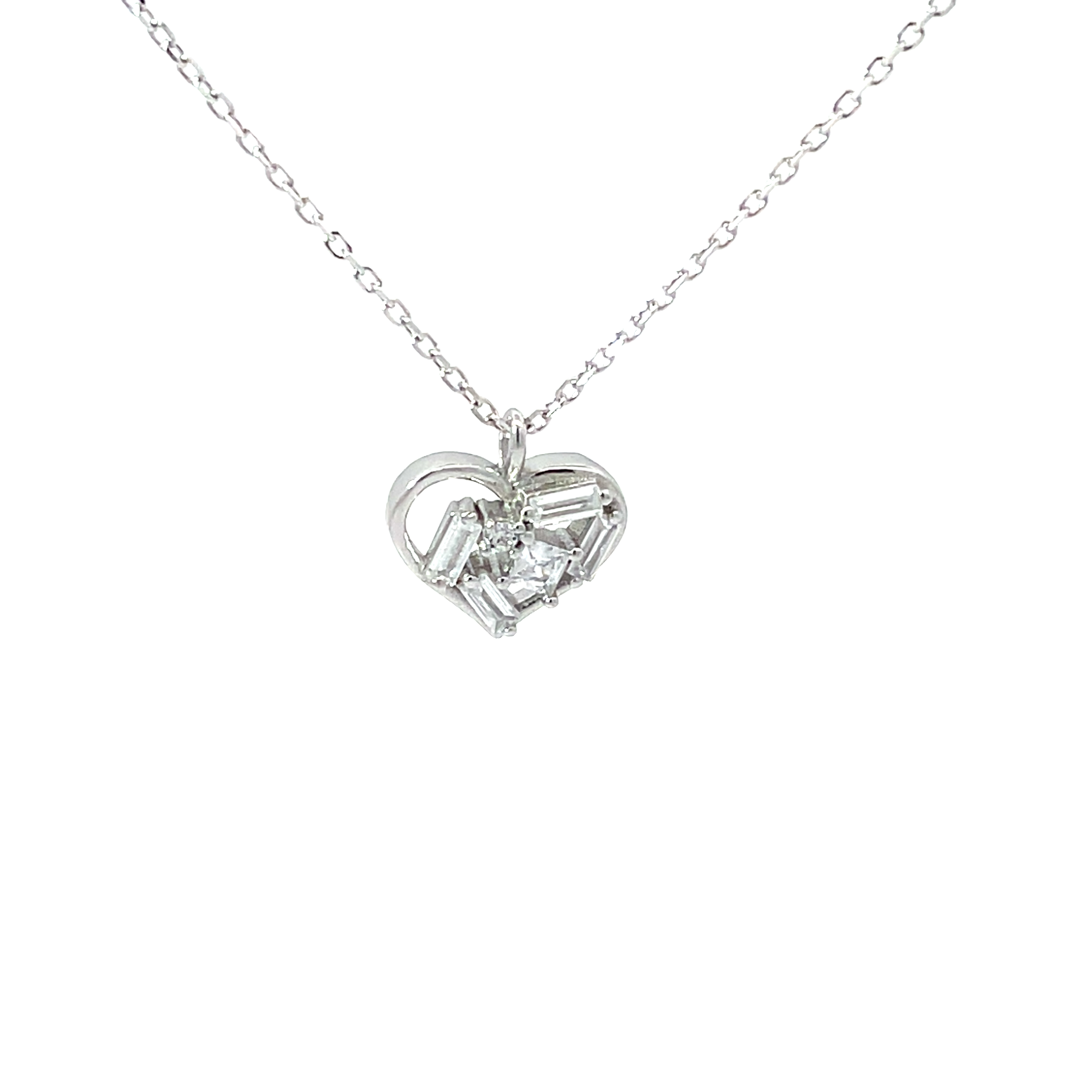 Elegant Heart-Shaped Pendant Chain