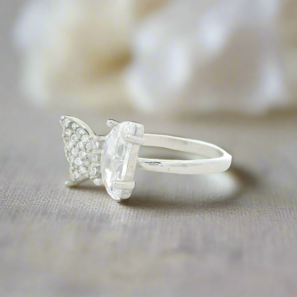 Butterfly Ring with Sparkling Details