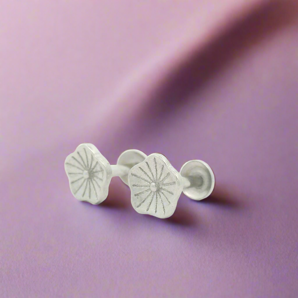 Stunning Design Silver Stud Earrings