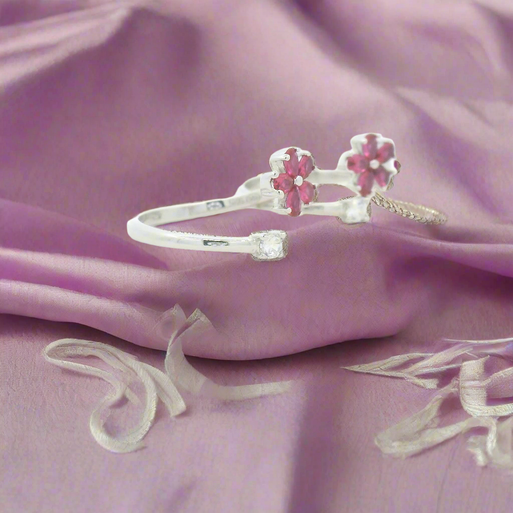 Charming Floral Pink Toe Rings