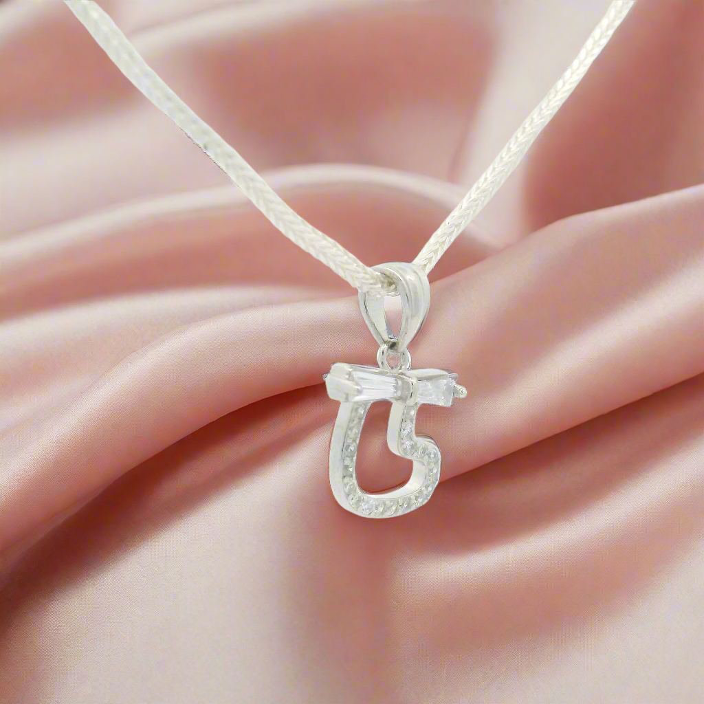 925 Silver Pendant with Sparkling Detail