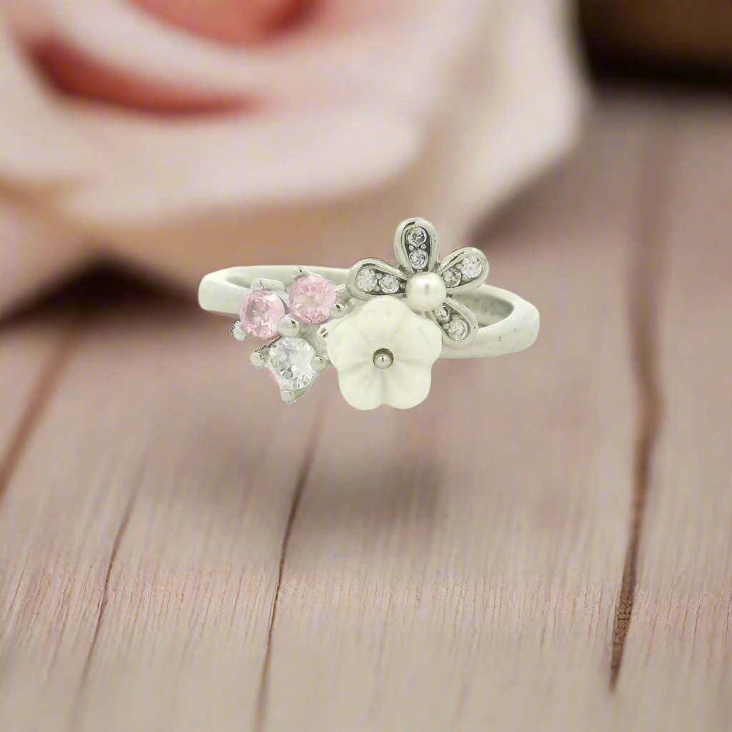 Flower Design Ring